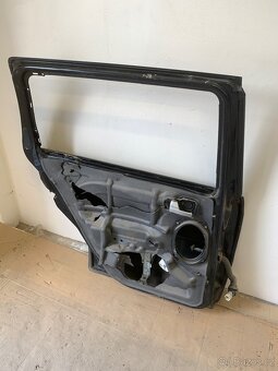 Ford Mondeo Mk3 2004 combi, dveře - 15