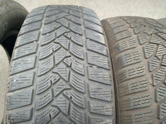 Prodám zimní gumy Dunlop + Uniroyal 205/60 R16 DOT 1624 - 15