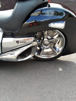 Honda RUNE - 15