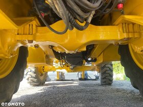 Komatsu WB93RS - 15