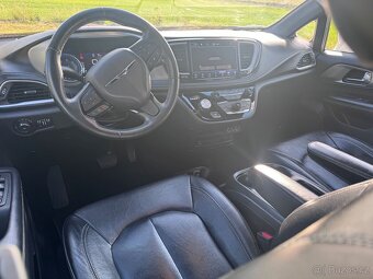 Chrysler Pacifica 3,6 RU Limited DVD Čočka 2021 DPH - 15