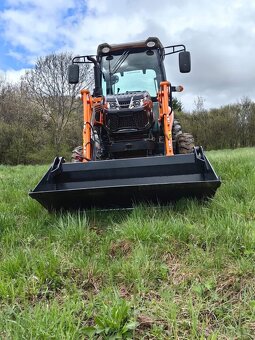 Traktor TIGER 704 - 15