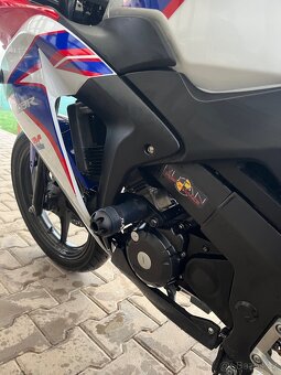 2012 Honda cbr125r - 15