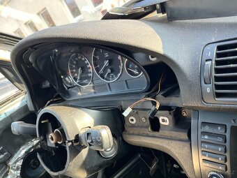 BMW e39 TOURING - 15