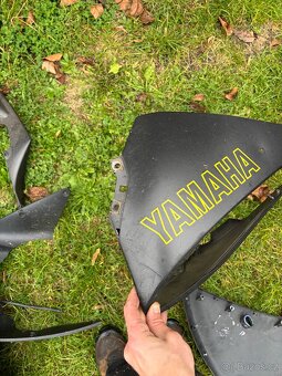 Sada plastu i s nadrzi na Yamaha R1 09-11 - 15