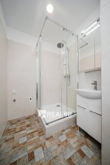 Prodej bytu 2+1 s převodem do osobního vlastnictví, 54 m2 v  - 15