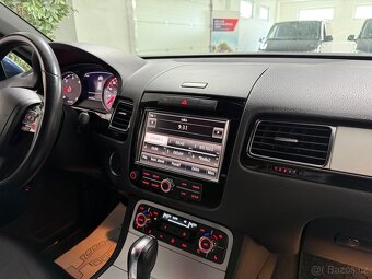 Volkswagen Touareg 4,2 TDI V8 PRUŽINY BI-XEN - 15