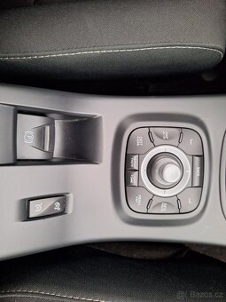 RENAULT MEGANE PARIS 1.6  81 KW R.2014 - 15