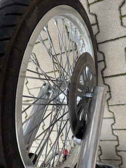 Suzuki VS 800 Intruder - 15