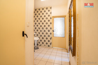 Prodej bytu 3+1, 65 m², Český Krumlov, ul. Za Nádražím - 15