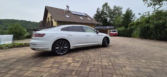 Volkswagen Arteon 2,0 4x4 soukromý inzerent - 15