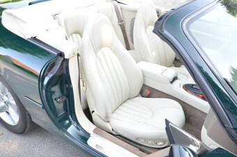 Jaguar XK8 - 15