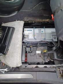 VW Touareg 7P 3.0TDI V6 - navi, tažné, pano, webasto - 15