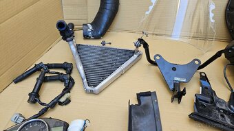 Náhradní díly Yamaha R1 07-08 - 15