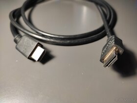 Různé typy kabelů USB A, USB C, DP, HDMI, VGA, DVI atd.. - 15