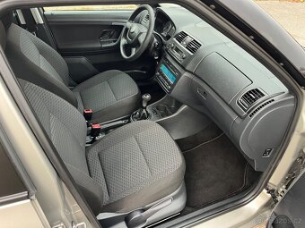 Š Fabia Kombi 1.6 TDi 77kW,2011,Pěkná výbava,2 sady alu kol - 15