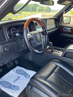 LINCOLN NAVIGATOR 3.5 V6 bi-TURBO—2017—LPG—7 mist—tažné 3.5t - 15