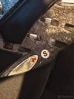 dětské sjezdové lyže + lyžáky + helma - 15