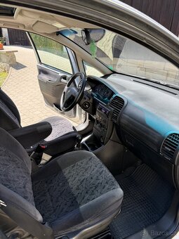 Prodám Opel Zafira A, 2.0tdi,74Kw, ma 7 míst, 2003rok. - 15
