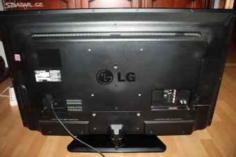 LED televizor LG 42LN570S - 15