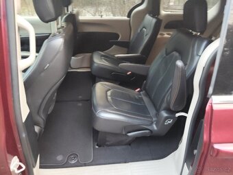 Chrysler Pacifica - 15