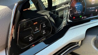 Volkswagen Golf Variant //2.0TDi//85kW//DSG//BUSINESS//1.MAJ - 15
