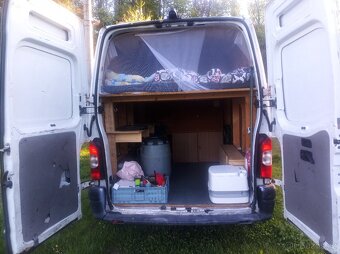 Renault Master obytná dodávka - 15