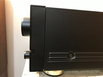 Pioneer A-676 Top stav - 15
