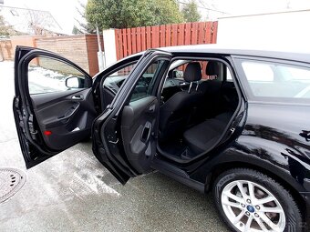 2016 Benzínový Ford Focus 1,6 Ti-VCT 92kW KOMBI - 15