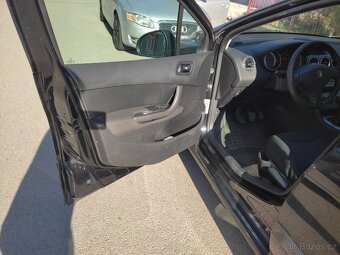 Peugeot 308 1,4 70 kw  2008 najeto 150 000 - 15