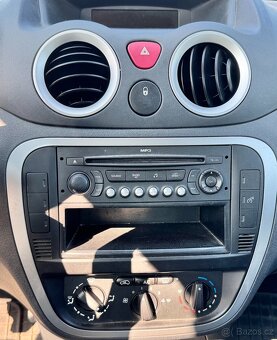 ČTYŘVÁLCOVÝ CITROEN C3 1,4i 16v, KLIMATIZACE, TAŽNÉ ZAŘ. TOP - 15