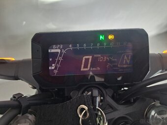 Honda CB125R ABS - 15