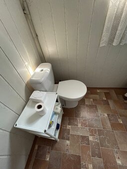 Prodej chaty u řeky Ohře v obci Písty-Budyně nad Ohří - 15