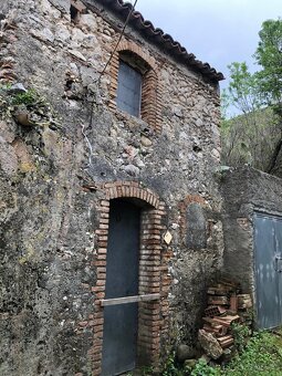 Prodej domu 128 m2, pozemky 2158 m2, Pace Del Mela, Sicílie - 15