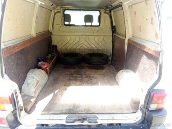 VW Transportér T4 1,9D - 15