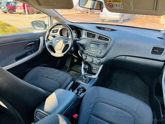 KIA Cee'd II Combi 1.6 GDi Comfort Plus SW - 15