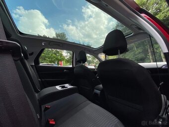 Peugeot 308 Combi 1.2 96kW automat panorama 2015 110tkm - 15