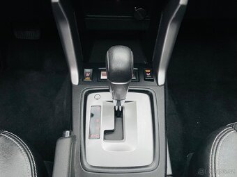 Subaru Forester 2.0i 4x4 AUT 1MAJITEL TAŽNÉ SERVISKA - 15