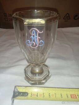 Sklo - korbely, popelníky, karafy, flakony, vázy, grogovky - 15