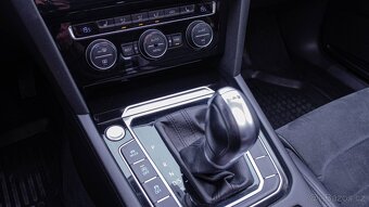 Volkswagen Passat 2.0 TDi DSG R-Line - 15