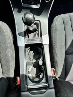 VOLVO V60 2.0 2011 - 15