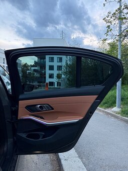 BMW 330i g20 - 15