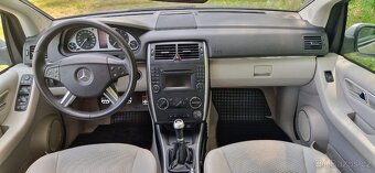 Mercedes B 180 - 15