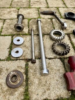 Jawa pérák, kývačka, Ogar - díly - 15