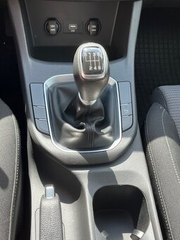 Prodám Hyundai i30 HB 1.5 CVVT, 81 kW, r.v. 2022 - 15