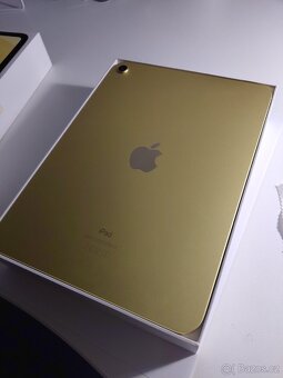 Model: iPad 10. generace (2022) — 64 GB, Wi-Fi
- 15