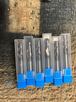 Frézka na kov HOLZMANN BF 16V, nová - předváděcí kus - 15