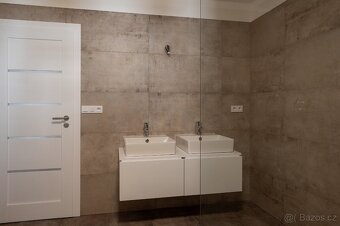 Prodej moderní novostavby 4 + kk se zahradou,Rychnov n. Kn - 15