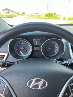 Hyundai I30 combi 1.6 88Kw - 15