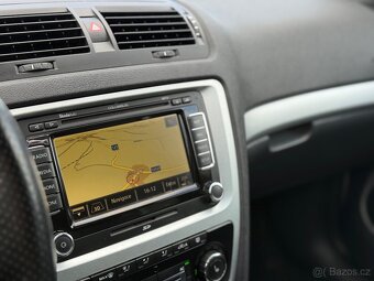 Škoda Octavia II RS 2.0tdi (125kw-CEGA) DSG-NAVI-TAŽNÉ-18”- - 15